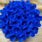 Sziromfelhő díszítésű bross - királykék