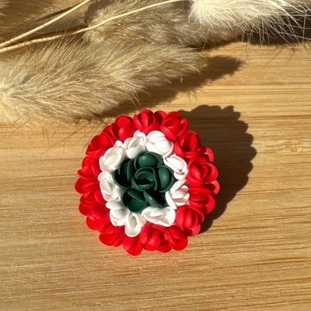 Sziromfelhő díszítésű bross - nemzeti trikolor - nagy méretű