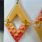 Pikkelyes rombusz - pasztell narancs