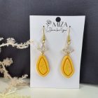 Köves - sárga textúrált lógós fülbevaló