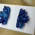 Fél virág bedugós fülbevaló - türkiz-királykék füstfóliás