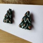 Karácsonyfa bedugós fülbevaló - arany pöttyökkel