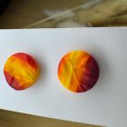 Közepes méretű pötty bedugós fülbevaló - őszi színátmenetes 2