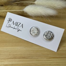   Közepes méretű pötty bedugós fülbevaló - ezüst füstfóliás- csíkos dombor mintás