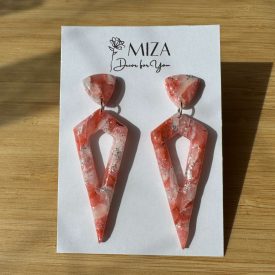   2 részes lándzsa alakú fülbevaló - korall - márvány hatású - lakkozott