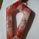 2 részes lándzsa alakú fülbevaló - korall - márvány hatású - lakkozott