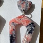 2 részes lándzsa alakú fülbevaló - tarka - márvány hatású - lakkozott