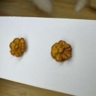 Mini virág bedugós fülbevaló - arany