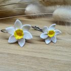 Kicsi nárciszfej - ezüst francia kapcsos alapon