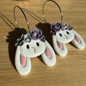 Nyuszi fej virág koszorúval