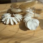 Shelly - fehér - ezüst karikán - nagy