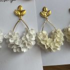 Sziromfelhős csepp fülbevaló - fehér 