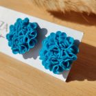 Közepes sziromfelhős bedugós fülbevaló- türkiz kék