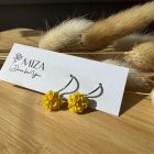 Mini sziromfelhős francia kapcsos fülbevaló - pasztell sárga