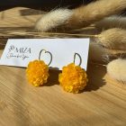 Kicsi sziromfelhős francia kapcsos fülbevaló - gyöngyházfényű citromsárga