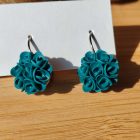 Kicsi sziromfelhős francia kapcsos fülbevaló - fenyőzöld