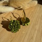 Nagy méretű sziromfelhős francia kapcsos fülbevaló - metál fényű arany zöld