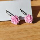 Mini sziromfelhős francia kapcsos fülbevaló - baba rózsaszín