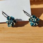 Mini sziromfelhős francia kapcsos fülbevaló - tarka zöld