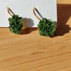 Mini sziromfelhős francia kapcsos fülbevaló - oliva zöld