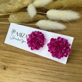   Közepes sziromfelhős bedugós fülbevaló- metálfényű magenta