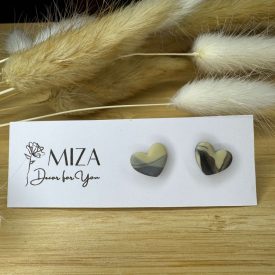 Szív bedugós fülbevaló - szürke, bézs márványos 2