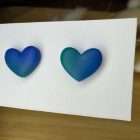 Szív bedugós fülbevaló - navy blue-smaragd színátmenetes