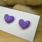 Szív bedugós fülbevaló - lila márványos