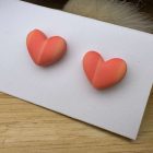 Szív bedugós fülbevaló - mandarin- korall