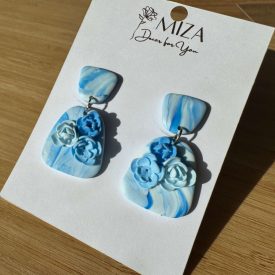   2 részes tompa trapéz fülbevaló - Világoskék-fehér márvány mintás virágokkal